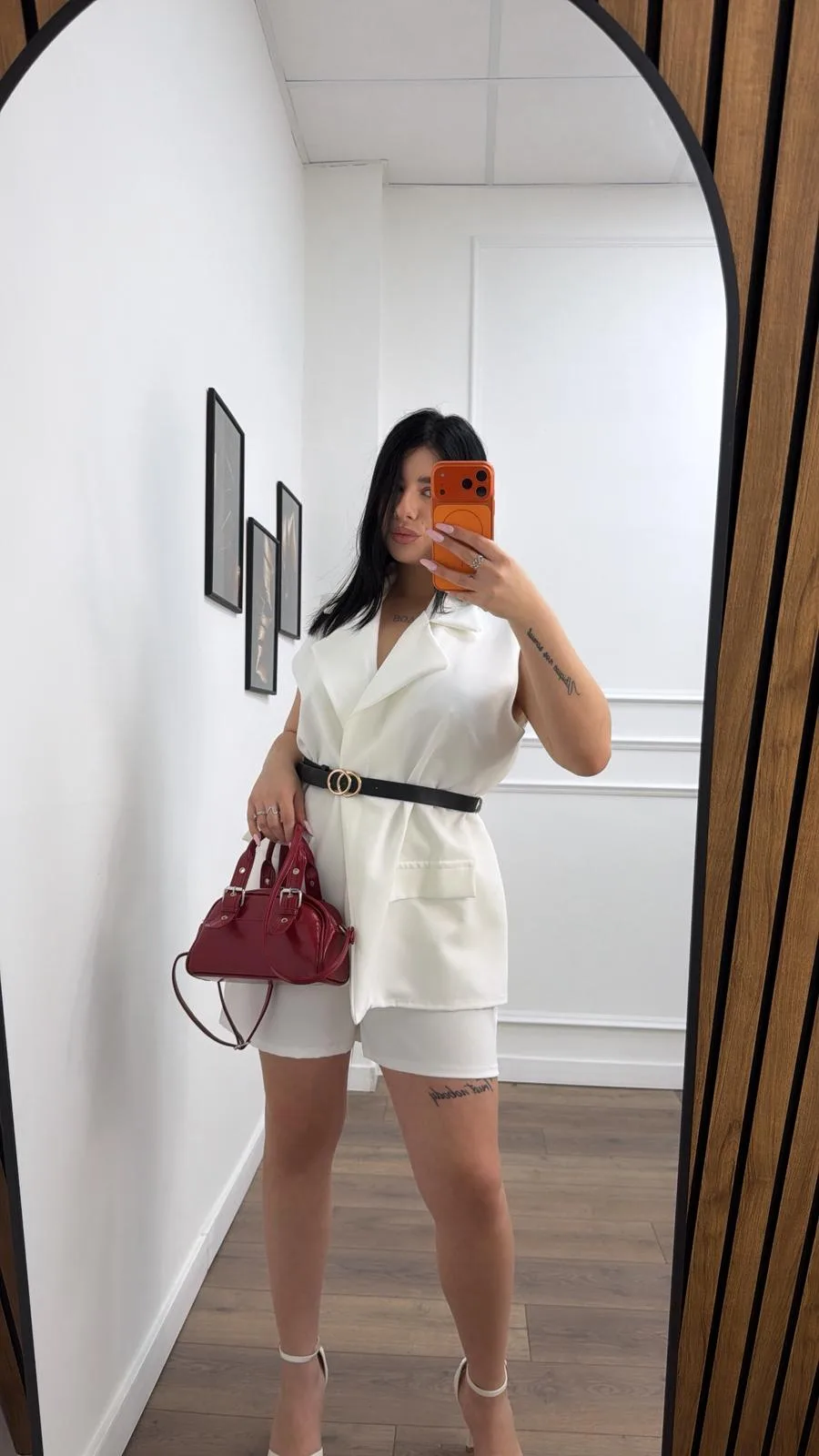 Dione Set