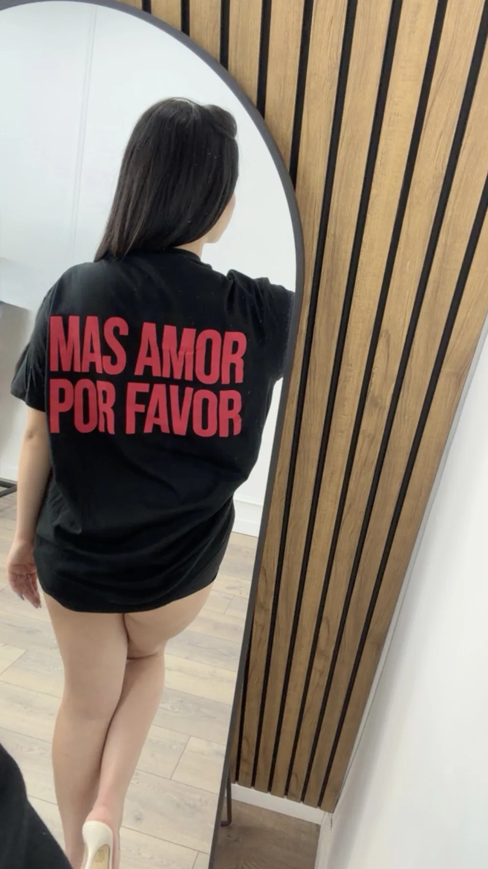 T-shirt Mas Amor Por Favor